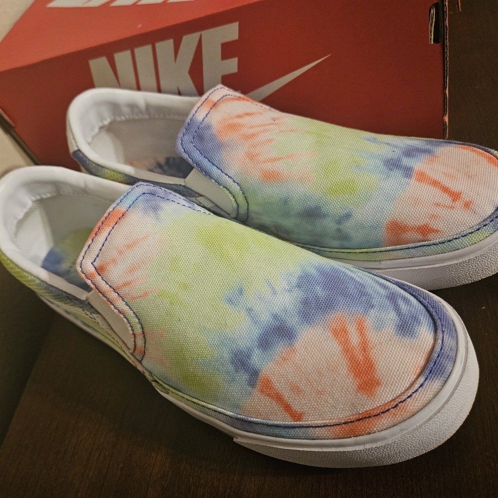 Nike Tie Dye Slip-On Sneakers
